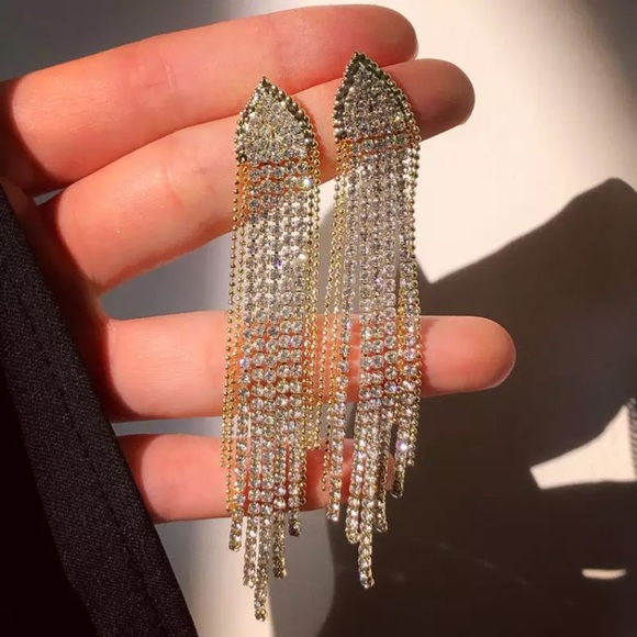 🌟 Luxury Gold Plated Rhinestone Earrings - Picture 2 of 5